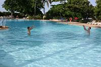  Une immense piscine pour nous tout seul, le rêve !